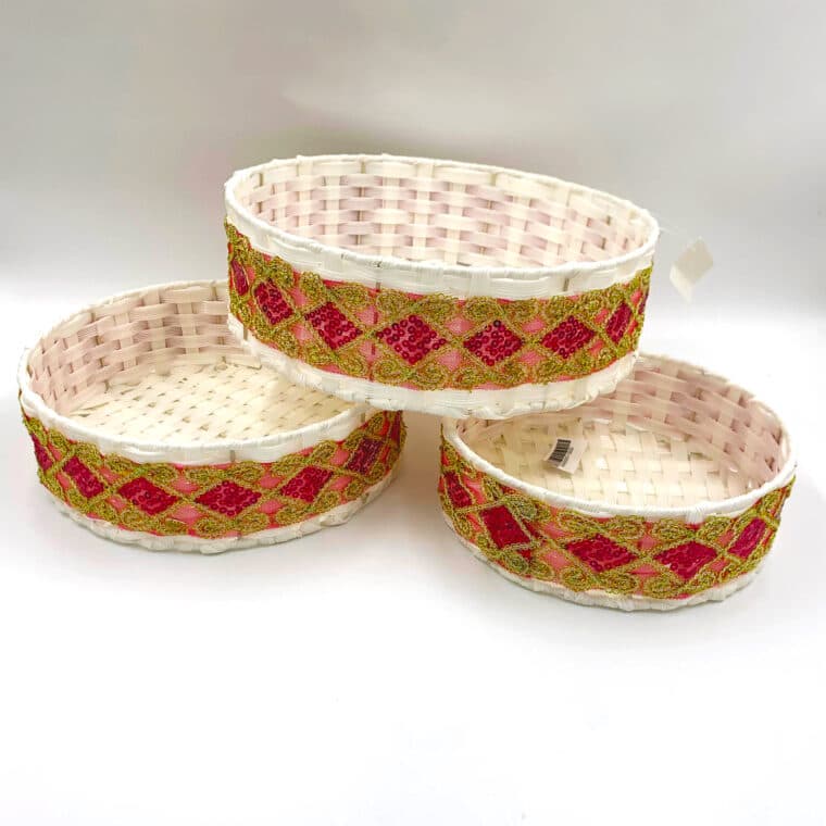 Set de paniers de table imbriqués les uns dans les autres